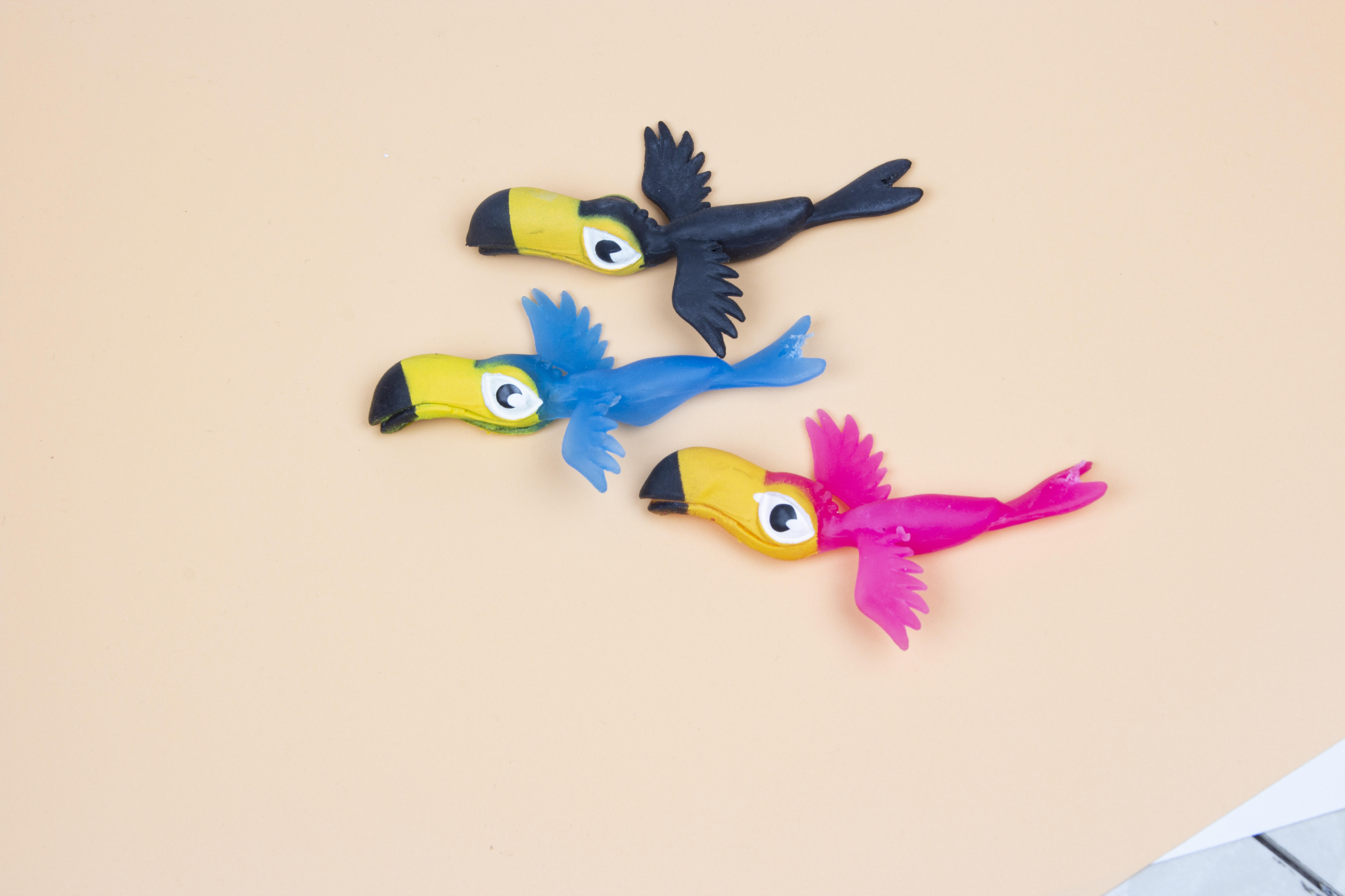 Wholesale custom soft TPR animal bird catapult finger flinging funny toys for children